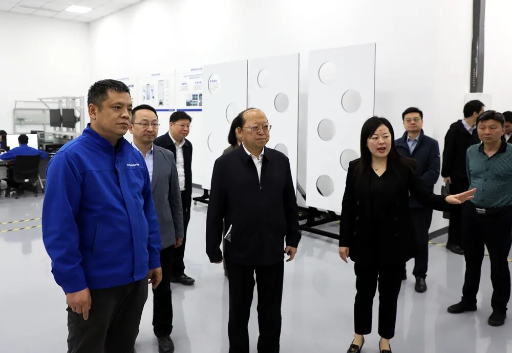 刘子清带队赴武汉市江夏区调研汽车制造和服务产业