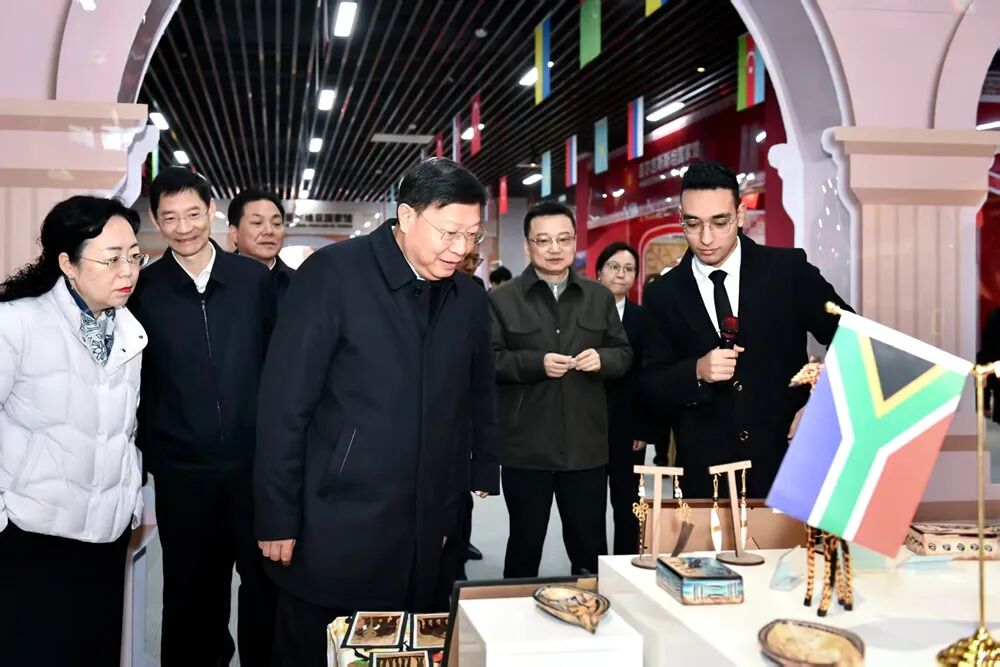 杨智率队调研武汉国际交往中心建设工作