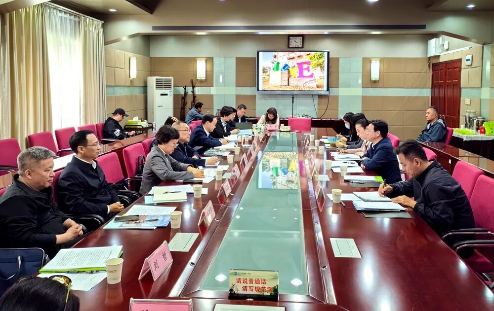 刘丹平带队调研学生身心健康工作