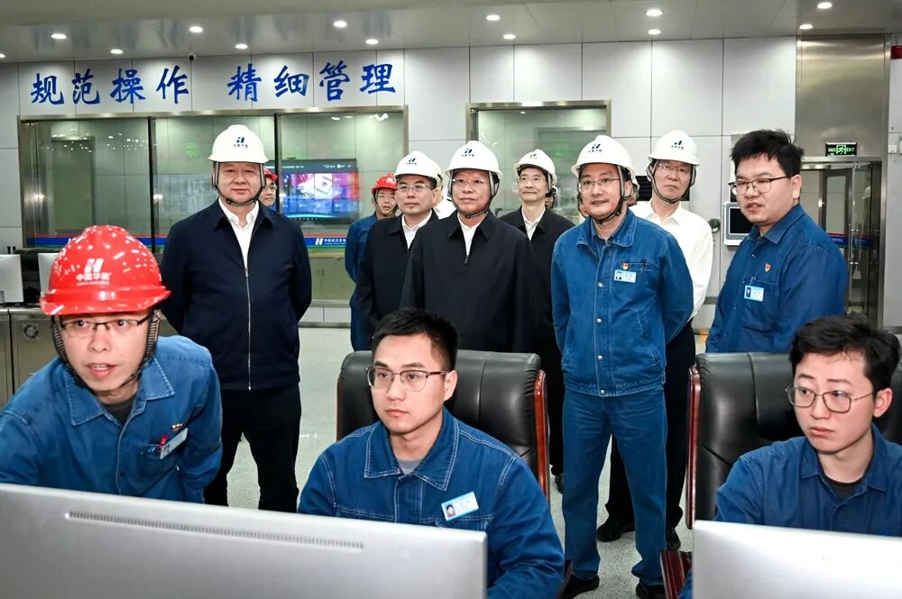 杨智带队调研长江新区重点项目