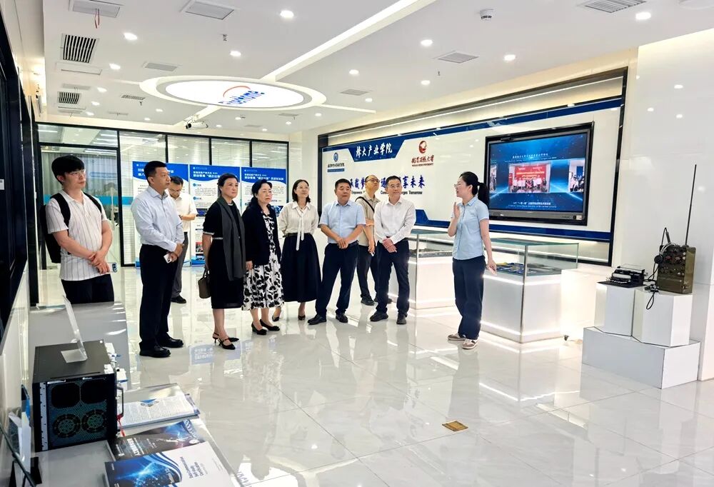 武汉市政协课题组开展“扩大国际交往影响力”专题调研