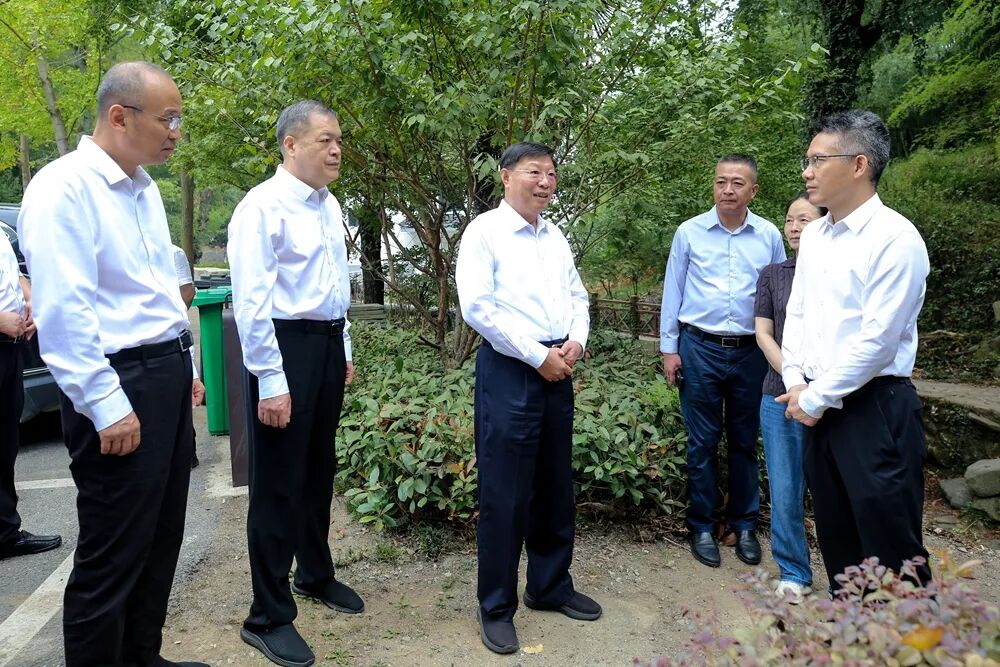 杨智赴武汉市黄陂区调研统筹发展和安全工作